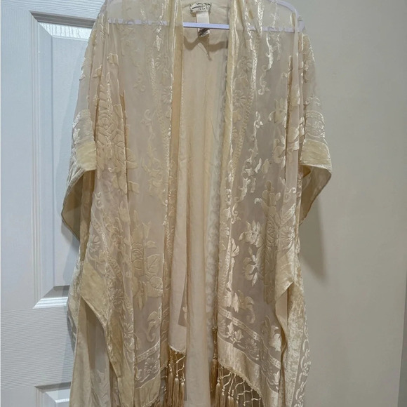 NWOT Free People Velvet Burnout Fringed Kimono Jacket Ivory One Size - Picture 5 of 8